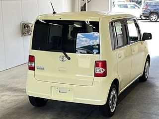 TOYOTA PIXIS SPACE 2015
