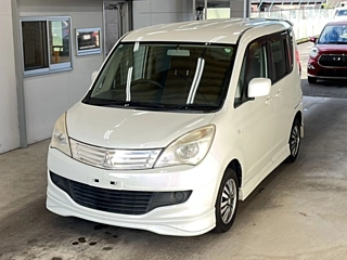 MITSUBISHI DELICA D2 2011