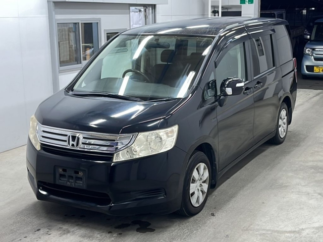 HONDA STEP WAGON 2010