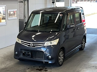 NISSAN ROOX 2010