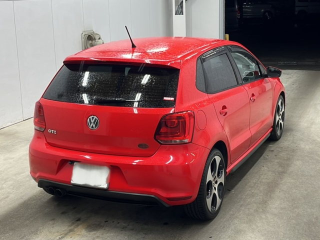 VOLKSWAGEN POLO 2013