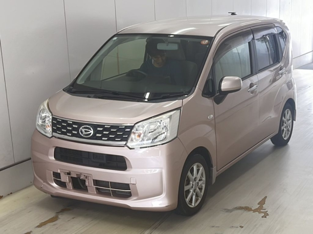 DAIHATSU MOVE 2015