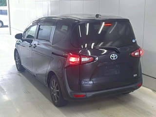 TOYOTA SIENTA 2015