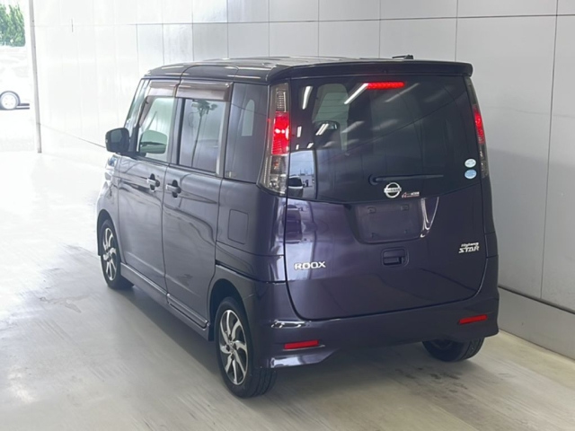 NISSAN ROOX 2012