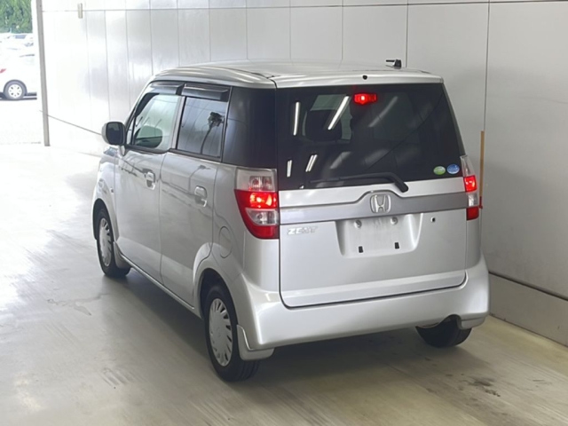 HONDA ZEST 2010