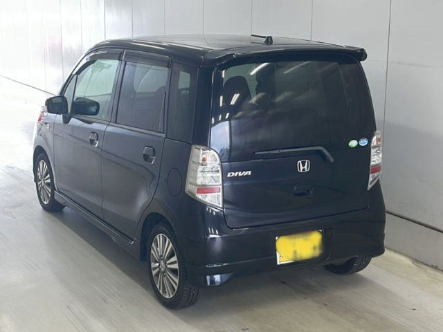 HONDA LIFE 2010