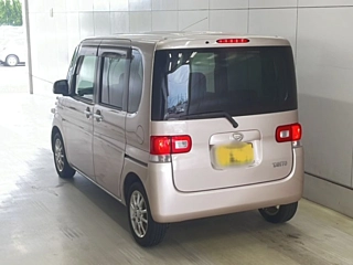 DAIHATSU TANTO 2010