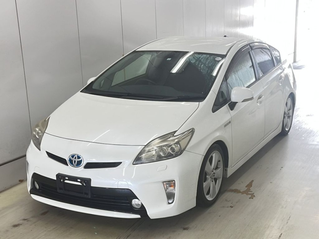 TOYOTA PRIUS 2014