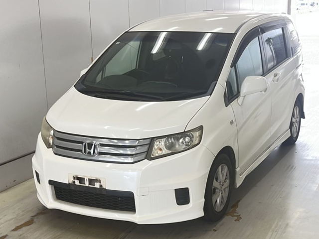 HONDA FREED 2010