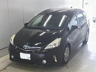TOYOTA PRIUS ALPHA 2014