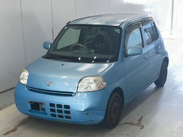 DAIHATSU ESSE 2011