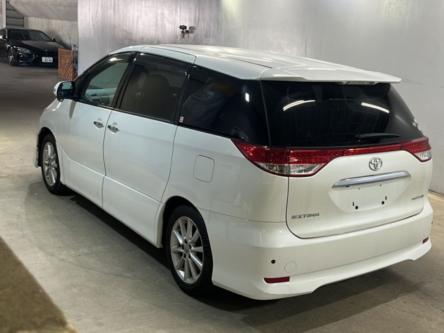 TOYOTA ESTIMA 2012