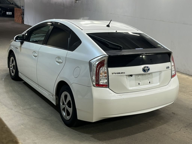 TOYOTA PRIUS 2012