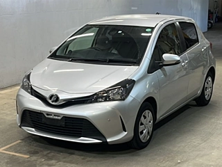 TOYOTA VITZ 2016