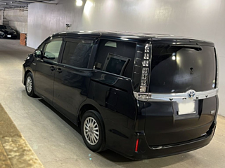 TOYOTA VOXY 2015