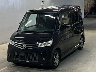NISSAN ROOX 2013