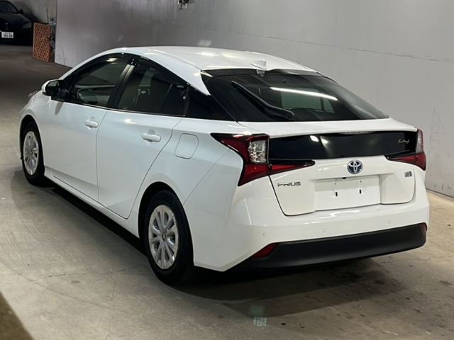 TOYOTA PRIUS 2020