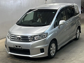 HONDA FREED 2010
