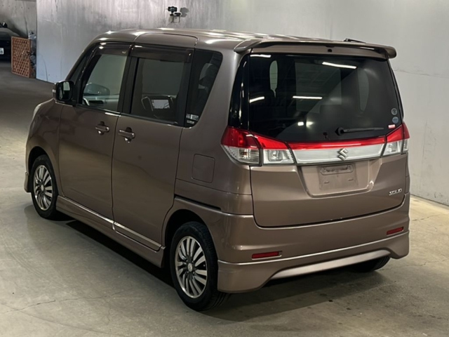 SUZUKI SOLIO 2011