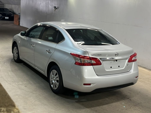 NISSAN SYLPHY 2018