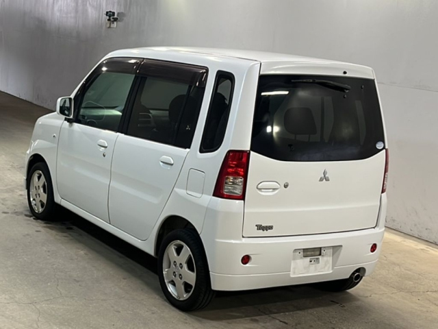 MITSUBISHI TOPPO 2008