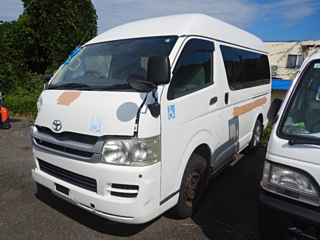 TOYOTA HIACE VAN 2010