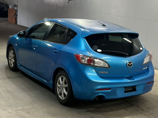 MAZDA AXELA 2011