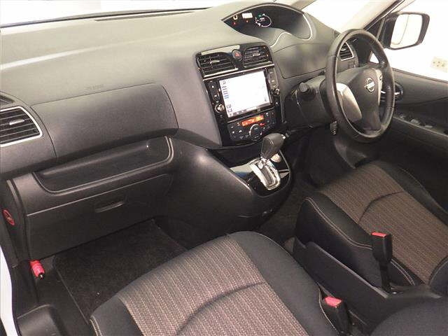 NISSAN SERENA 2014