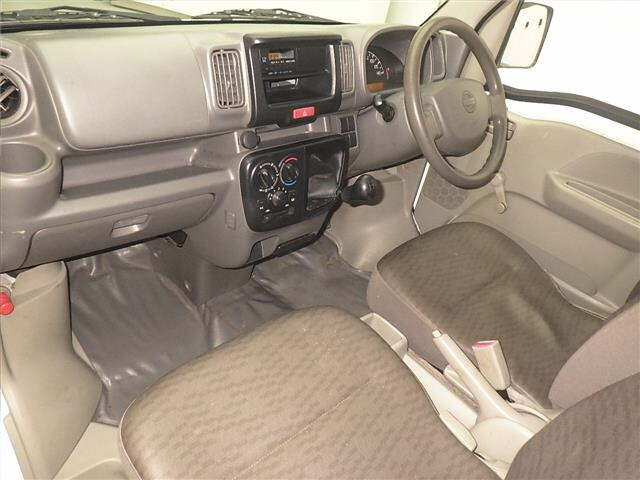 NISSAN CLIPPER VAN 2017