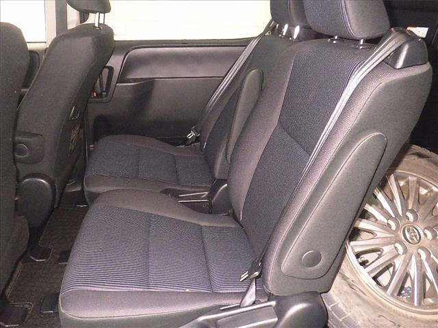 TOYOTA NOAH 2015