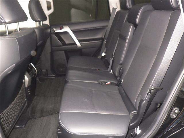 TOYOTA LAND CRUISER PRADO 2023