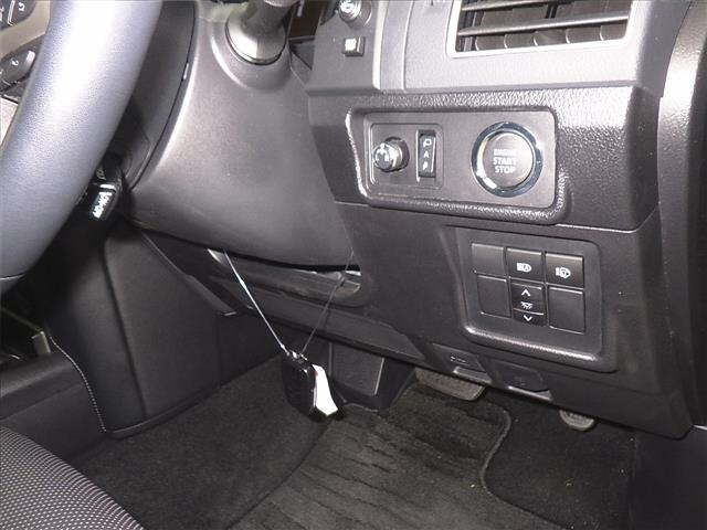 TOYOTA LAND CRUISER PRADO 2023