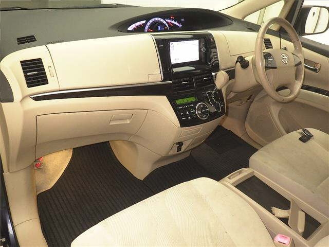 TOYOTA ESTIMA 2012
