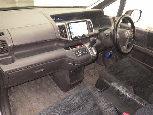 HONDA STEP WAGON 2014