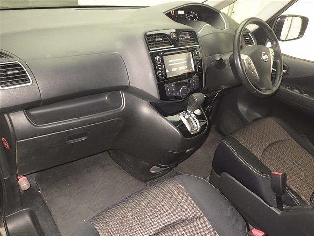 NISSAN SERENA 2015