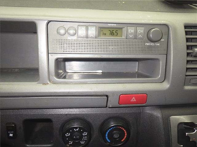 TOYOTA REGIUS ACE VAN 2011