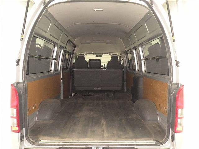 TOYOTA REGIUS ACE VAN 2011