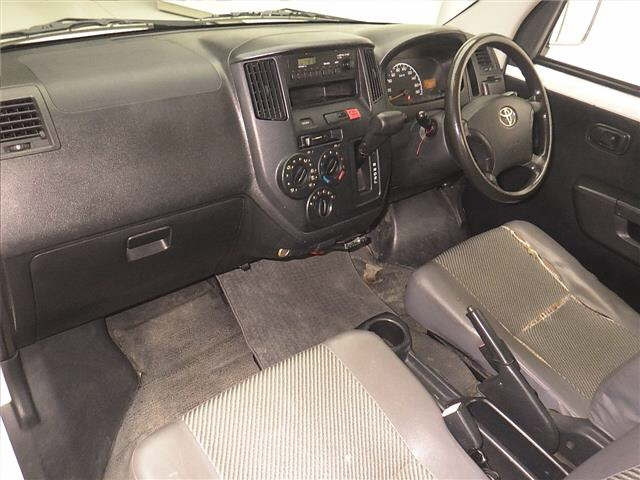 TOYOTA LITE ACE TRUCK 2010