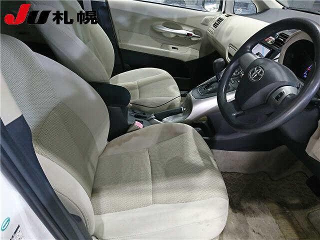 TOYOTA AURIS 2010