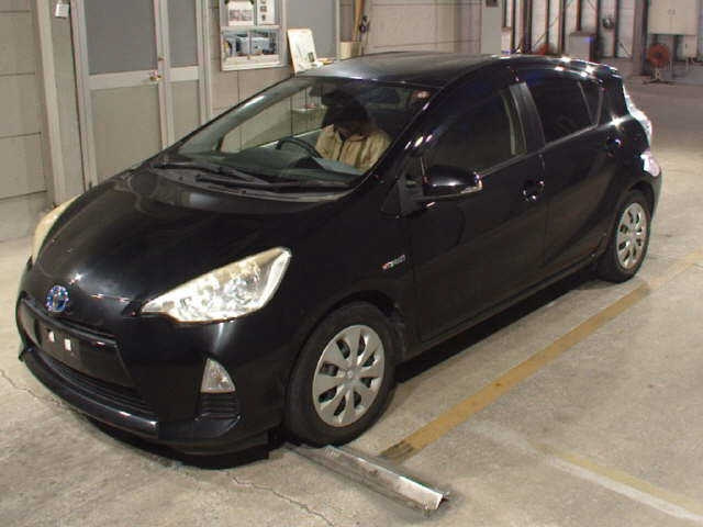 TOYOTA AQUA 2012