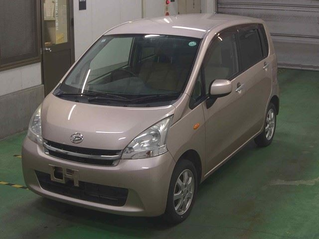 DAIHATSU MOVE 2011