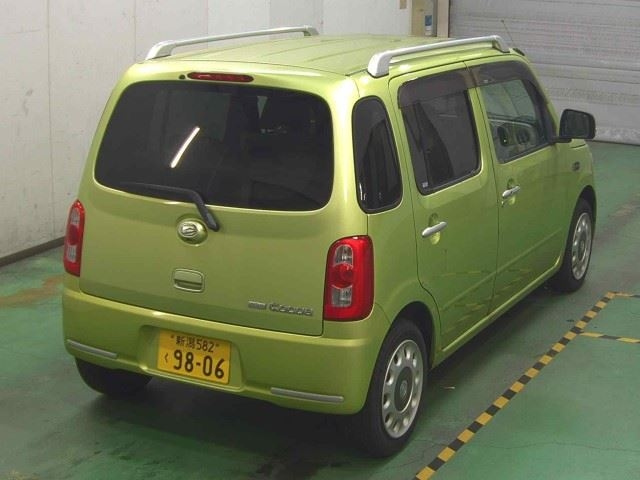 DAIHATSU MIRA 2010