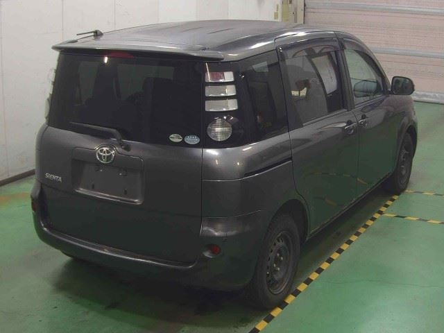 TOYOTA SIENTA 2008