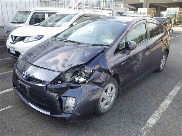 TOYOTA PRIUS 2011