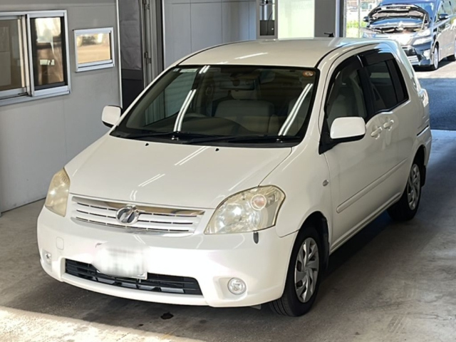 TOYOTA RAUM 2009