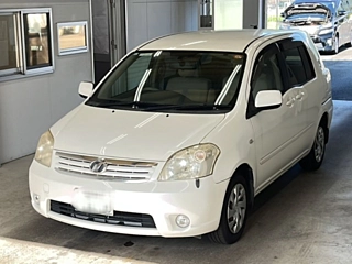 TOYOTA RAUM 2009