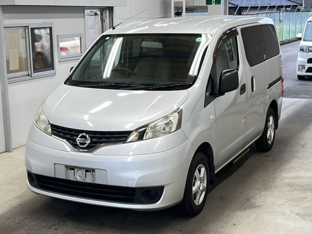 NISSAN NV200 2016