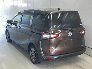 TOYOTA SIENTA 2015