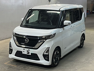 NISSAN ROOX 2021