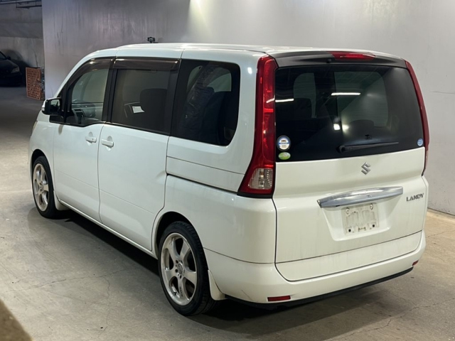 SUZUKI LANDY 2010